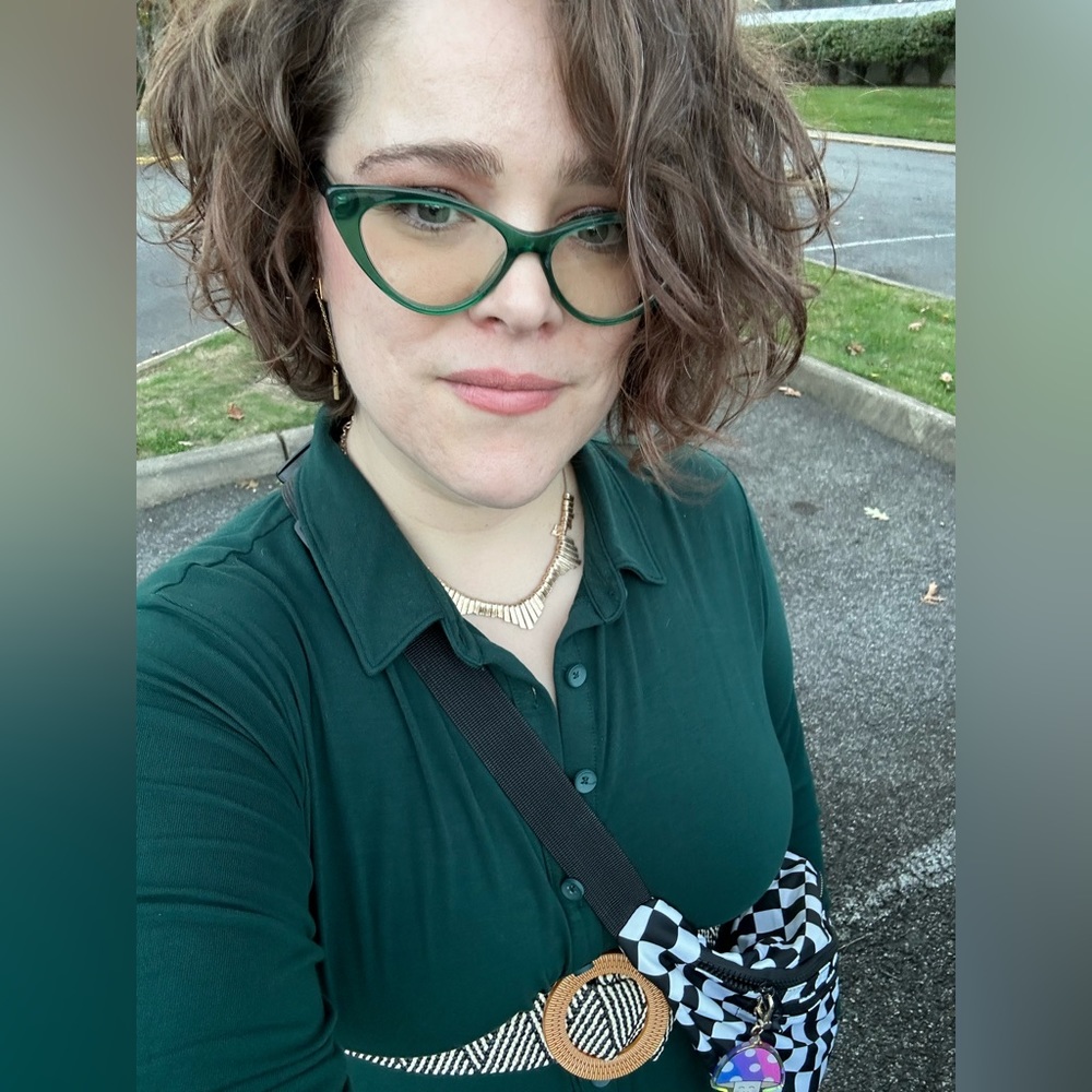 Meet your Posher, Angela